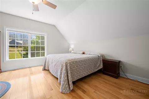 Bedroom - 982 Browns Chapel Rd, Boone, NC 28607 photo 6 of 8