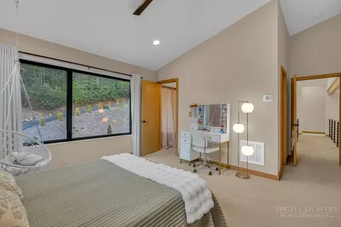 Bedroom - 799 Milton Brown Heirs Rd, Boone, NC 28607 photo 4 of 7