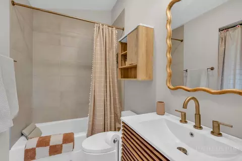 Bath - 799 Milton Brown Heirs Rd, Boone, NC 28607 photo 3 of 3