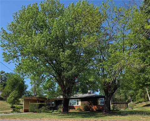 145 Black Oak Ridge Rd, Taylorsville, NC 28681