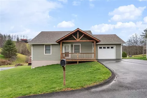 107 Pinebrook Ct #2, Boone, NC 28607 photo 2