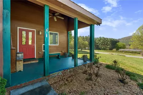 143 Lena Way, Jefferson, NC 28640