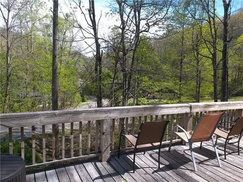 2230 Old Highway 16 Hwy, Jefferson, NC 28640