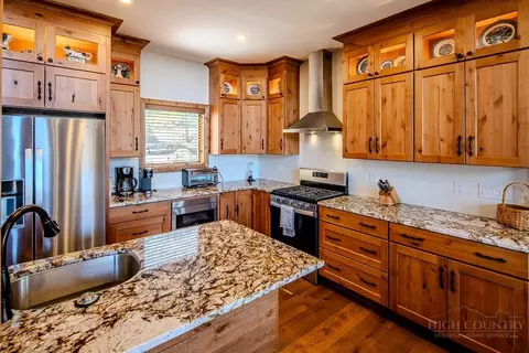 Kitchen - 701 Beech Mountain Pkwy, Beech Mountain, NC 28604 photo 1 of 2