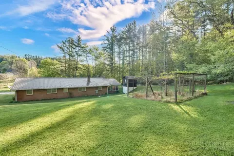 Exterior - 266 Morningside Dr, Boone, NC 28607 photo 4 of 6