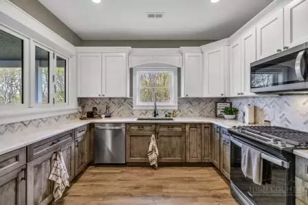 Kitchen - 70 Paynes Ct, Roaring Gap, NC 28668 photo 1 of 3