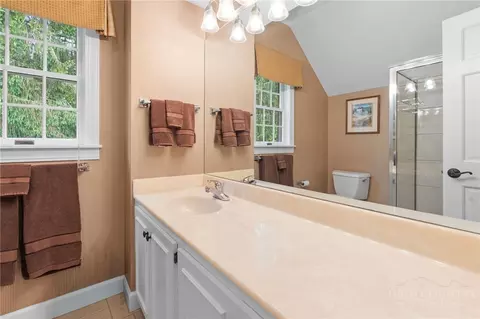 Bath - 167 Glendale Dr, Boone, NC 28607 photo 5 of 6