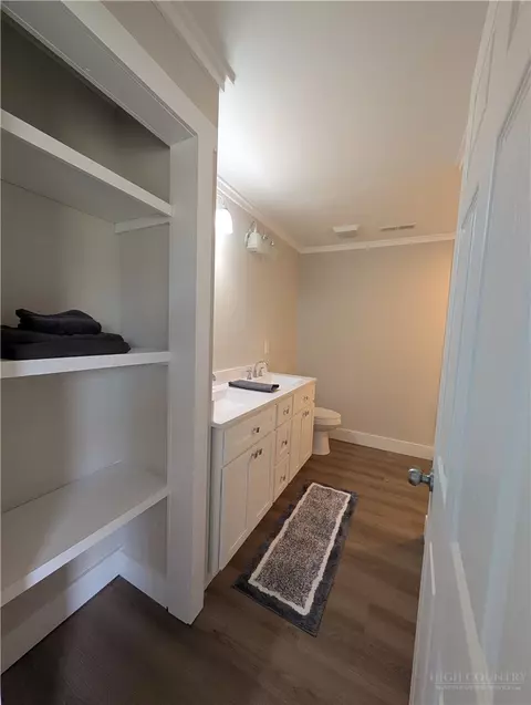 Bath - 68 Estep St, Sparta, NC 28675 photo 3 of 4