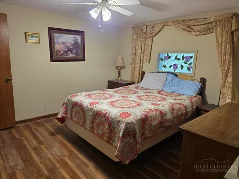 Bedroom - 189 Pine Loop, Newland, NC 28657 photo 2 of 2