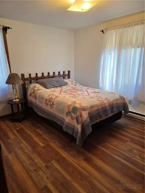 Bedroom - 189 Pine Loop, Newland, NC 28657 photo 1 of 2