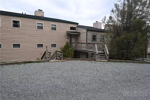 111 Courtside Ln #B-9, Beech Mountain, NC 28604