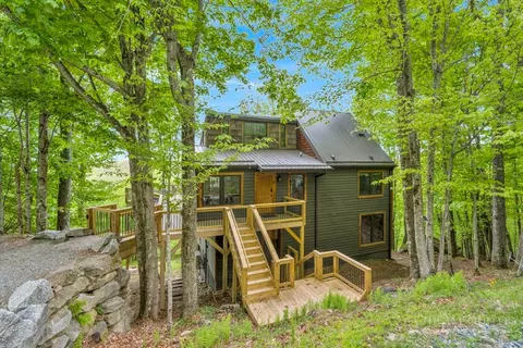 192 Wild Daisy Ln, Beech Mountain, NC 28604