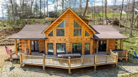 1358 Sugar Mountain Dr, Sugar Mountain, NC 28604