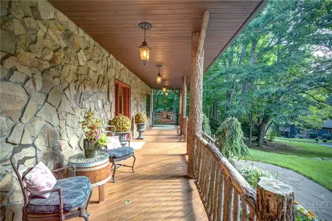 Exterior - 161 Cobblestone Bridge Ln, Banner Elk, NC 28604 photo 9 of 14