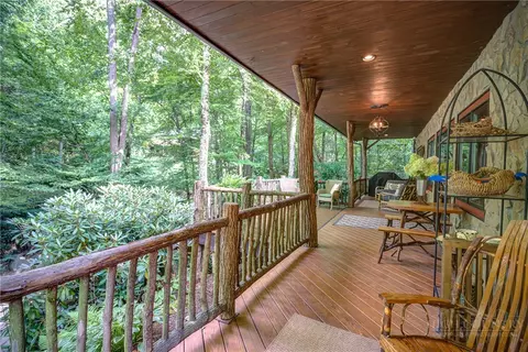 Exterior - 161 Cobblestone Bridge Ln, Banner Elk, NC 28604 photo 10 of 14