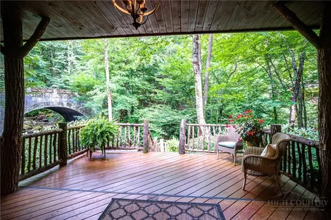Exterior - 161 Cobblestone Bridge Ln, Banner Elk, NC 28604 photo 13 of 14
