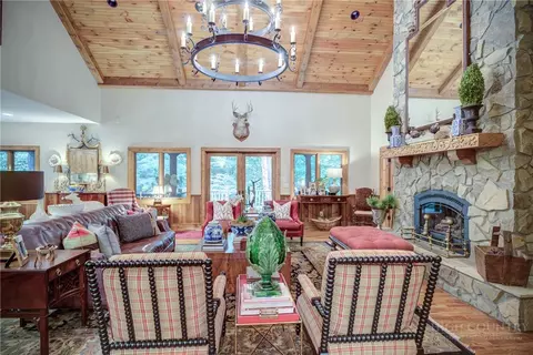 Living - 161 Cobblestone Bridge Ln, Banner Elk, NC 28604 photo 1 of 6