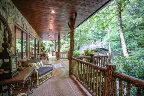 Exterior - 161 Cobblestone Bridge Ln, Banner Elk, NC 28604 photo 8 of 14