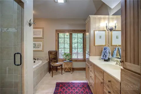 Bath - 161 Cobblestone Bridge Ln, Banner Elk, NC 28604 photo 4 of 4