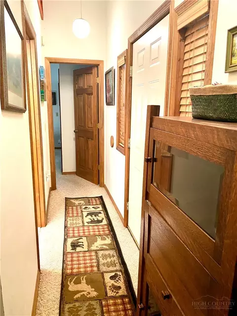Entry Way - 175 Ash Loop, Newland, NC 28657 photo 1 of 1