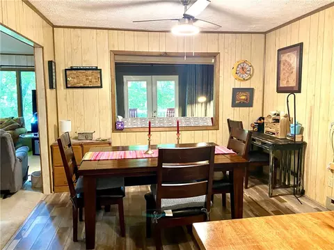 Dining - 175 Ash Loop, Newland, NC 28657 photo 2 of 3