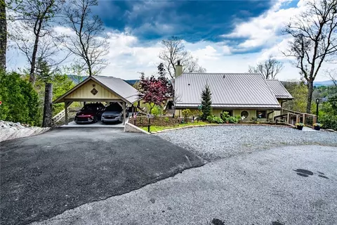 287 Stoney Creek Loop, Newland, NC 28657