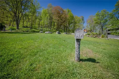 R9 Eagle Camp Overlook, Banner Elk, NC 28604