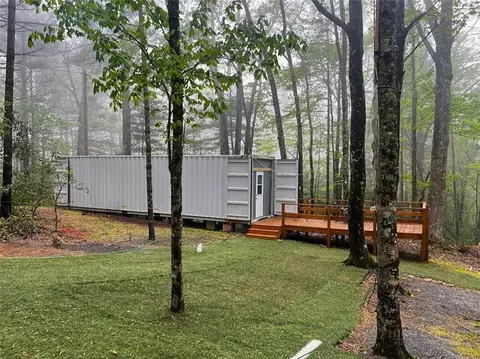 84 Eagles Nest Ln, Glade Valley, NC 28627