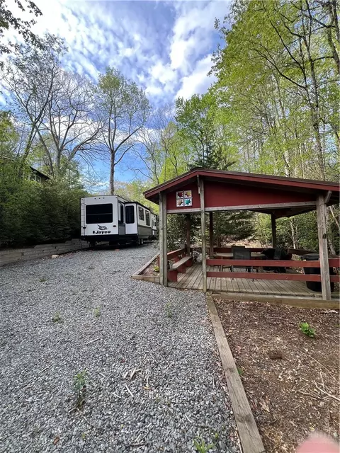 46 Evergreen Ln, Newland, NC 28657