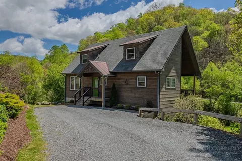 210 Grand Creek Rd, Vilas, NC 28692