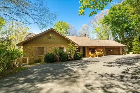 239 Eagle Dr, Boone, NC 28607