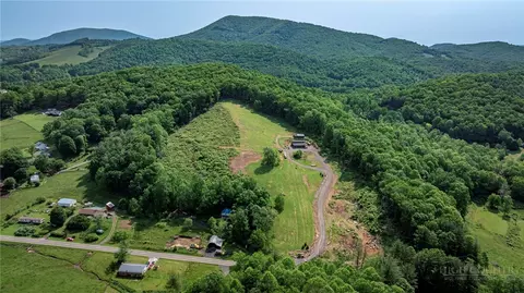 509 Grant Houck Rd, Todd, NC 28684