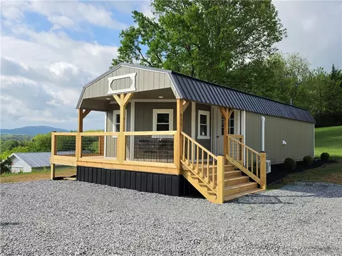 855 Grandview Dr, Sparta, NC 28675