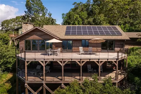 260 Beacon Hl, Blowing Rock, NC 28605
