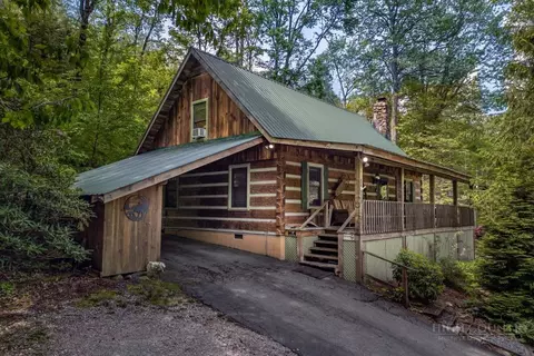 Exterior - 110 Forest Run, Sugar Mountain, NC 28604 photo 5 of 5