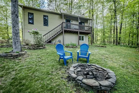 460 Harley Perry Rd, Zionville, NC 28698