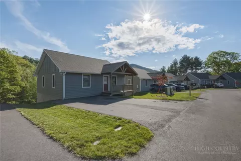 Other - 463 Townhomes Pl #21, Boone, NC 28607 photo 2 of 7