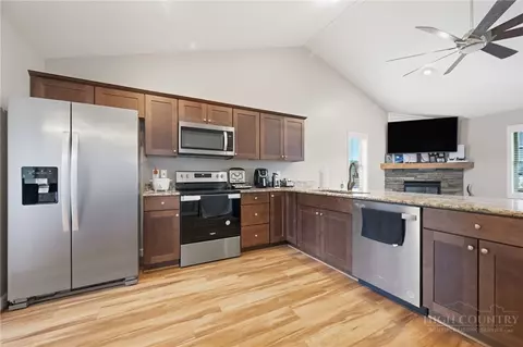 Kitchen - 463 Townhomes Pl #21, Boone, NC 28607 photo 1 of 2