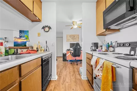 Kitchen - 200 Pilgrims Way #12, Boone, NC 28607 photo 3 of 3