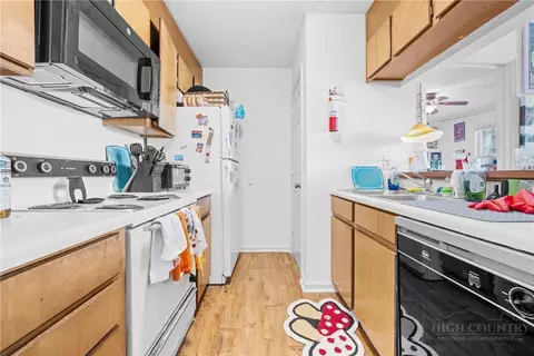 Kitchen - 200 Pilgrims Way #12, Boone, NC 28607 photo 1 of 3