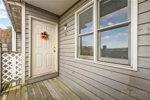 Exterior - 200 Pilgrims Way #12, Boone, NC 28607 photo 2 of 4