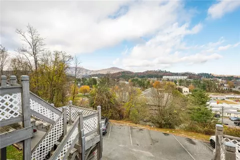 Exterior - 200 Pilgrims Way #12, Boone, NC 28607 photo 3 of 4