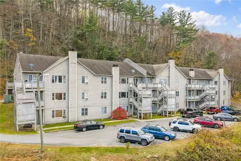 200 Pilgrims Way #12, Boone, NC 28607
