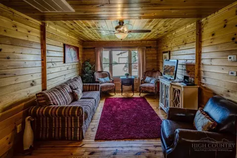 Living - 989 Scenic Dr, Vilas, NC 28692 photo 5 of 6