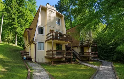 40 Hemlock Hl #A, Banner Elk, NC 28604