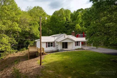 466 Stony Fork Rd, Deep Gap, NC 28618