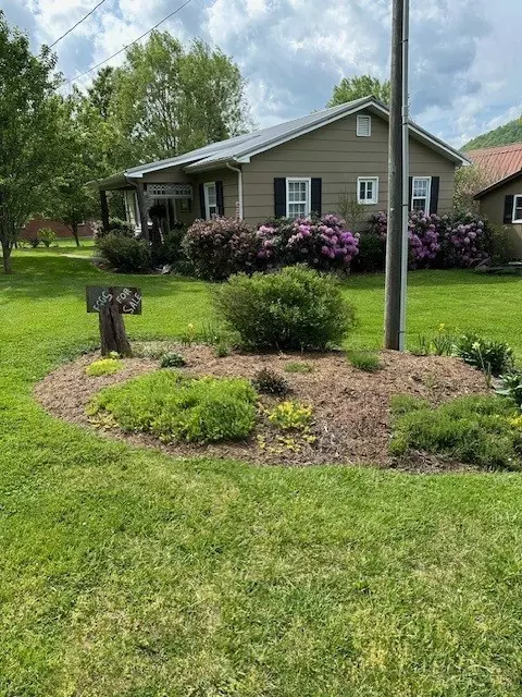 2846 Broadstone Rd, Banner Elk, NC 28604