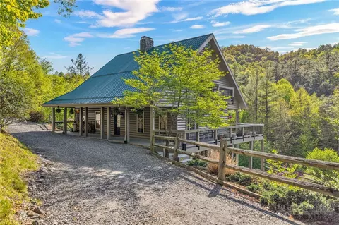 164 Deelani Trl, Fleetwood, NC 28626