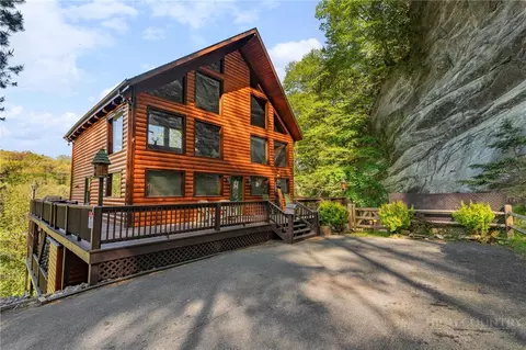 125 Waterview Ln, Piney Creek, NC 28663