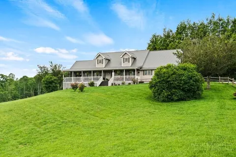 121 Shady Oaks Ln, Newland, NC 28657